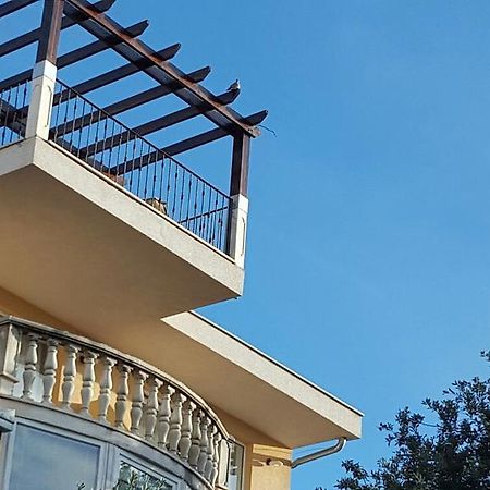 Villa Cezar Kastel Luksic Екстер'єр фото