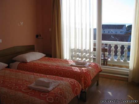 Villa Cezar Kastel Luksic Номер фото